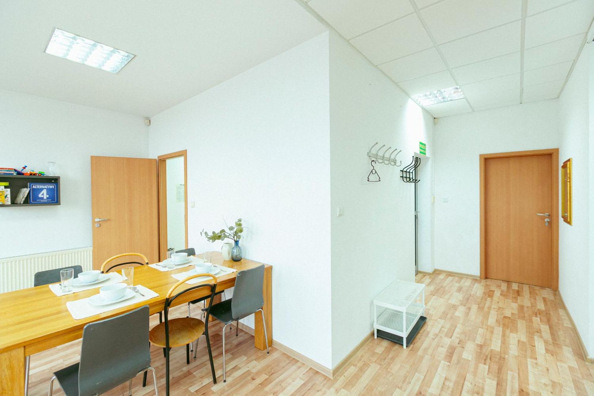 Hostel Metro Kabaty Warszawa Exteriör bild